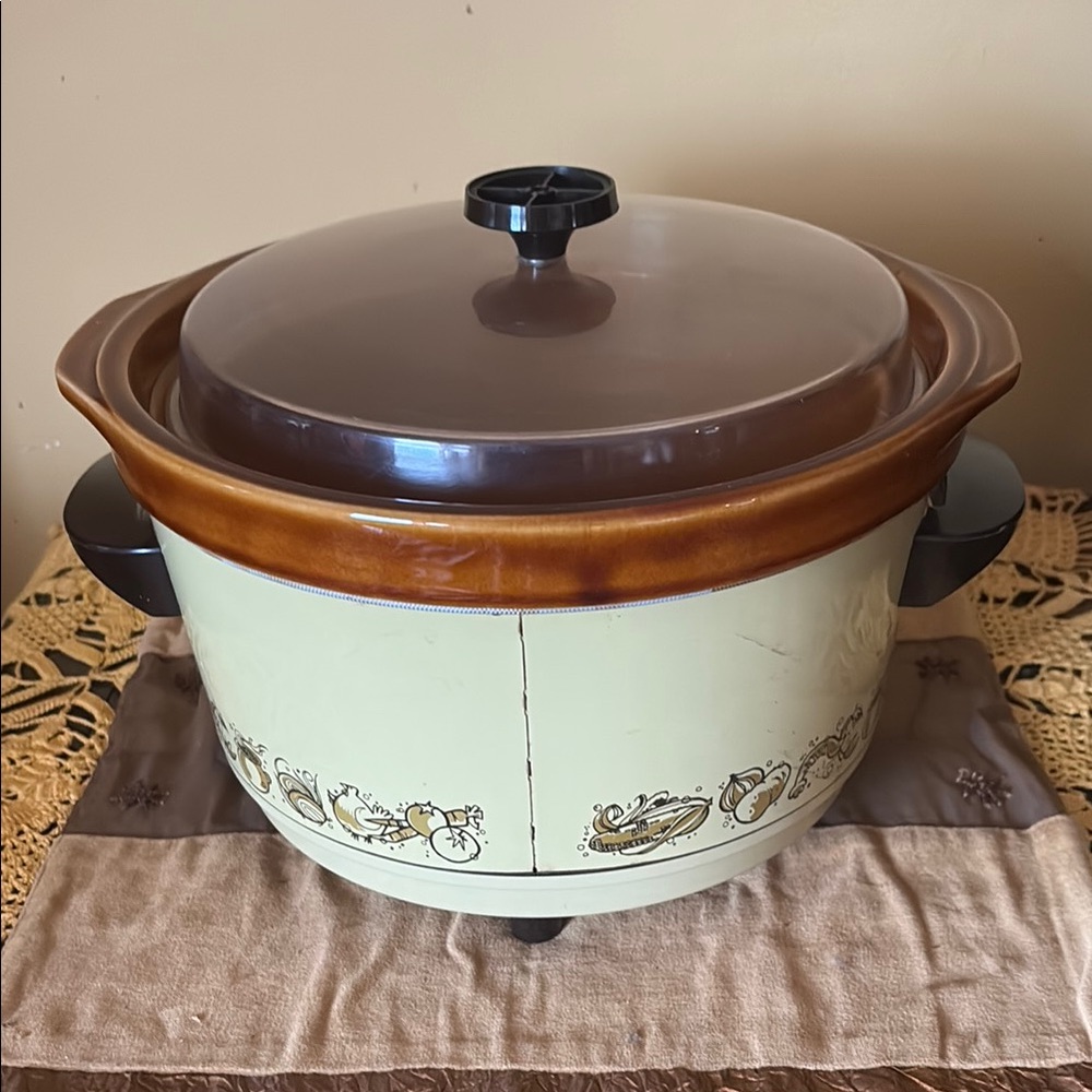 Rival Vintage Crock-Pot Removable Server - Brown and Cream 5 quart - Picture 6 of 7
